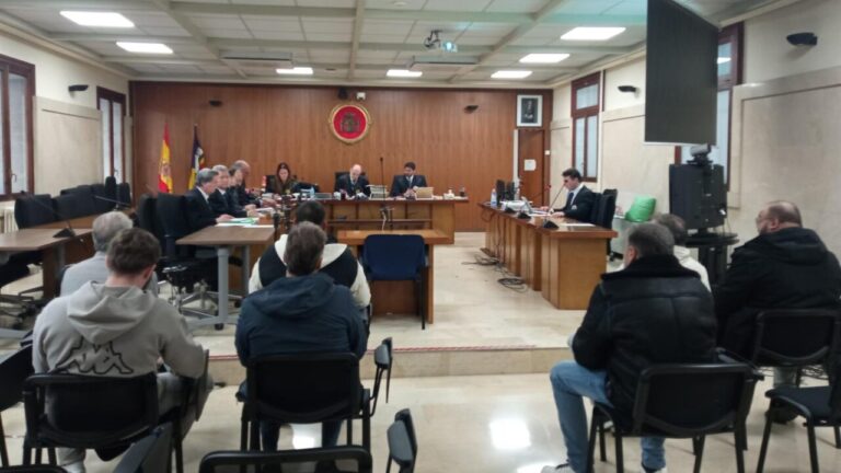 'Los Sheriff' aceptan 16 años de cárcel por intentar matar a miembros de 'Los Pelúos'