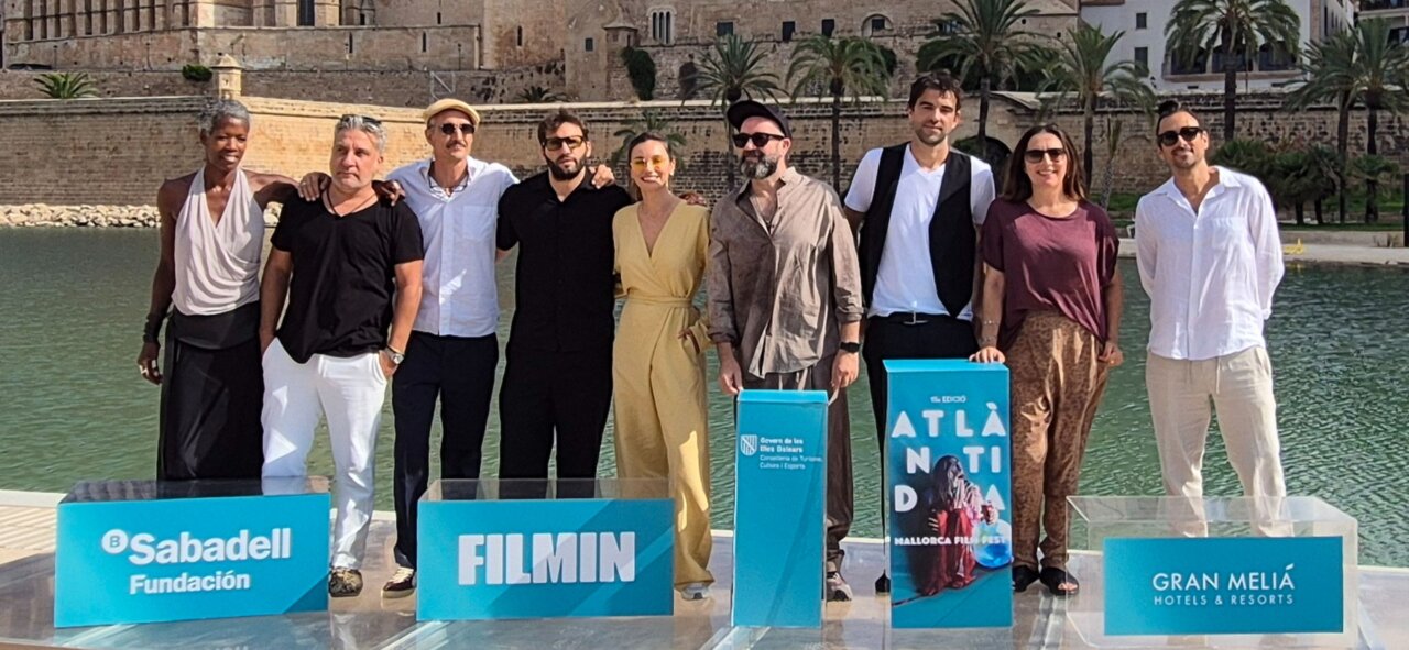 Presentaci&oacute;n de la pel&iacute;cula Idilia en un evento cultural en Mallorca