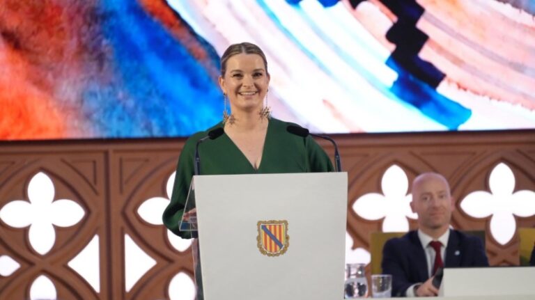Marga Prohens hablando en un acto institucional en Baleares