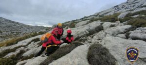Rescate de una joven en el Puig de Massanella por bomberos