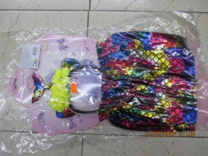 Disfraz de sirena en empaque pl&aacute;stico con flores y diadema