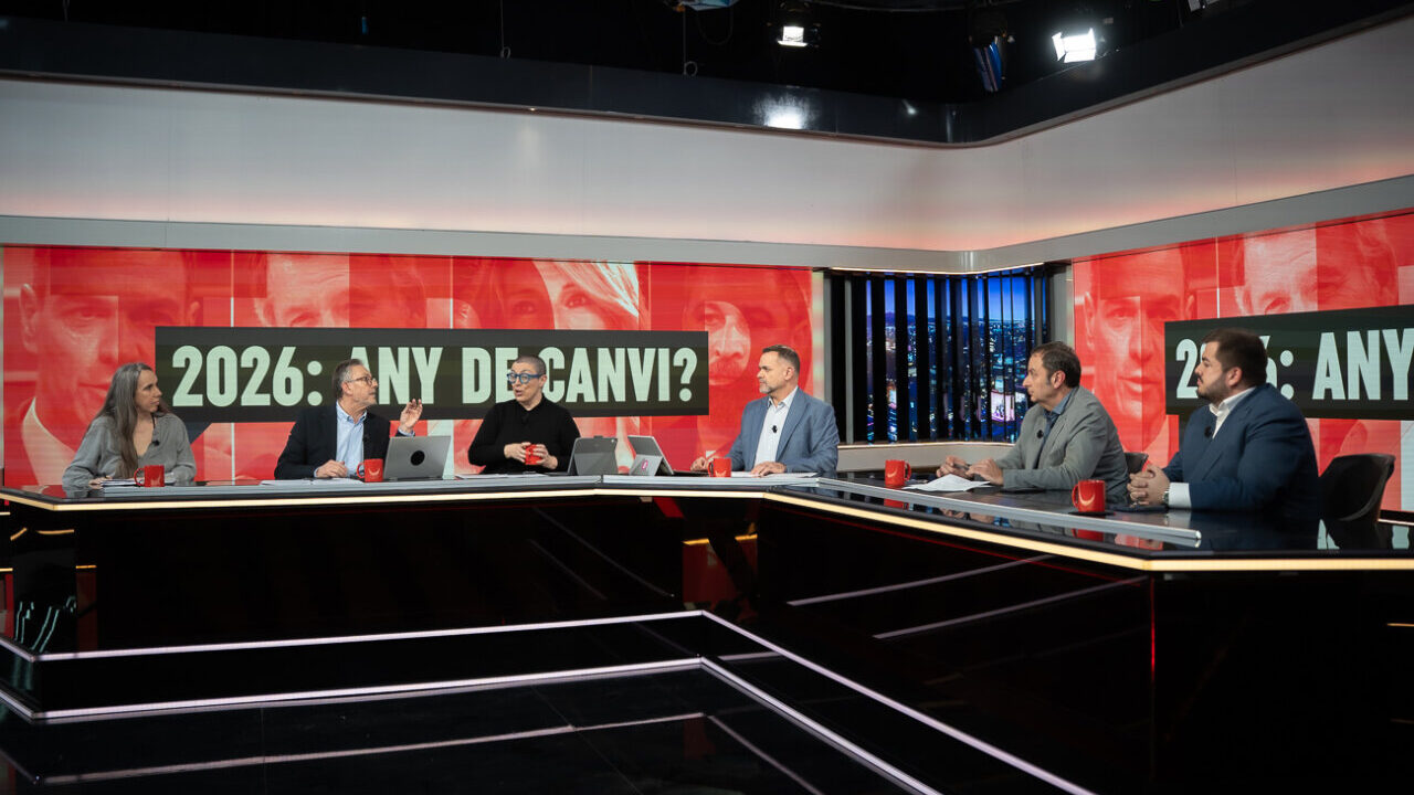 Panel de discusi&oacute;n en el programa Torn de Paraula sobre el a&ntilde;o 2026