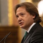 Jorge Campos hablando en el Congreso sobre la inmigraci&oacute;n desde Argelia