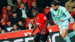 Zito Luvumbo del Mallorca en un partido contra el Celta de Vigo