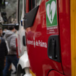 Cami&oacute;n de bomberos del Ayuntamiento de Palma en una calle