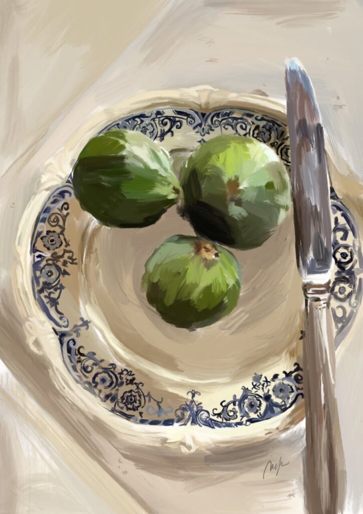 Tres higos verdes en un plato decorativo con un cuchillo