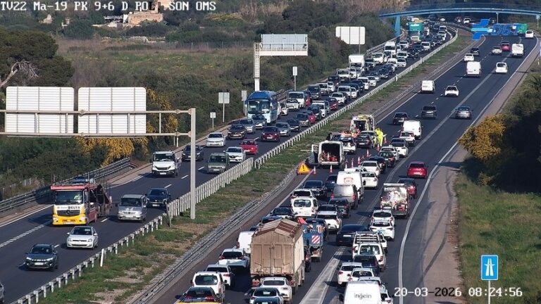 Un accidente en la autopista de Llucmajor grandes retenciones