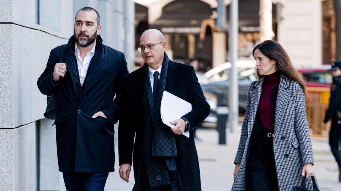 Air Europa compr&oacute; mascarillas a la empresa vinculada a Aldama por 2,3 millones y dice que Venezuela le debe 205 millones