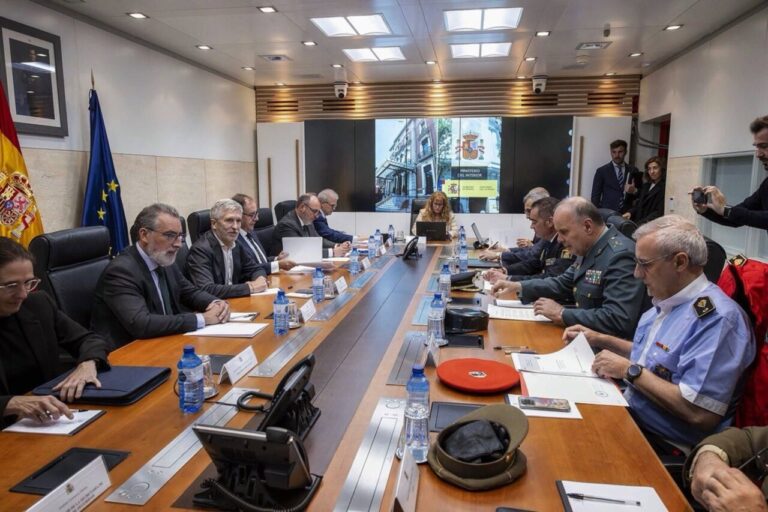 Reuni&oacute;n sobre la lucha contra el yihadismo en Espa&ntilde;a con autoridades