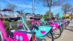 Estaciones de bicicletas Bicipalma en el Paseo Mar&iacute;timo de Palma