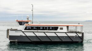 Catamar&aacute;n h&iacute;brido del futuro Bus N&agrave;utic de Palma en el mar