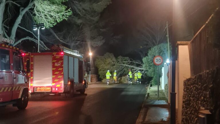 El temporal provoca casi 90 incidentes en Baleares