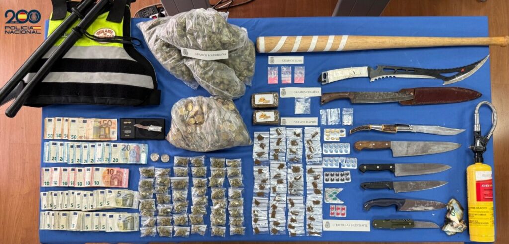 Operativo policial con drogas y dinero en un narcopiso en Palma