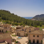 Vista panor&aacute;mica del Cap Vermell Grand Hotel en Mallorca