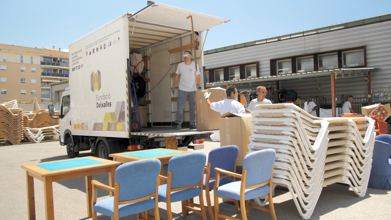 Recogida de muebles y equipamiento en un proyecto de econom&iacute;a circular en Baleares