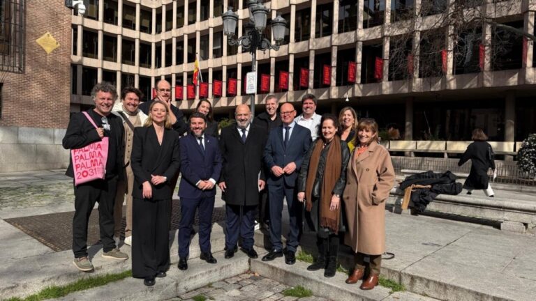 Delegación del Ayuntamiento de Palma en la presentación de su candidatura cultural