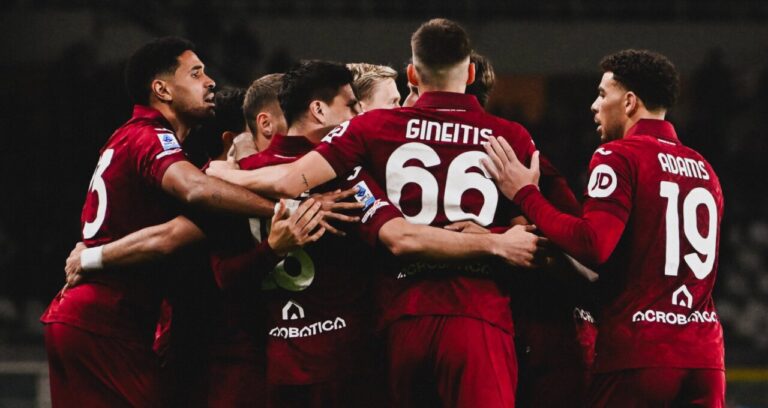 Jugadores del Torino celebrando un gol en un partido de f&uacute;tbol
