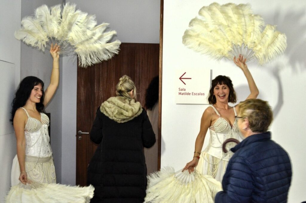 Actrices de burlesque en la Escuela de Danza y Teatro Leda en Mallorca