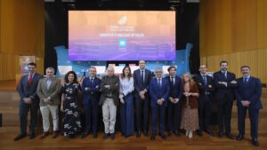 Grupo de expertos en el Foro Cajamar sobre log&iacute;stica y sostenibilidad