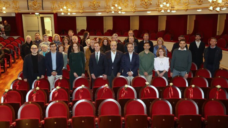 Ceremonia de homenaje a personalidades del teatro en Mallorca