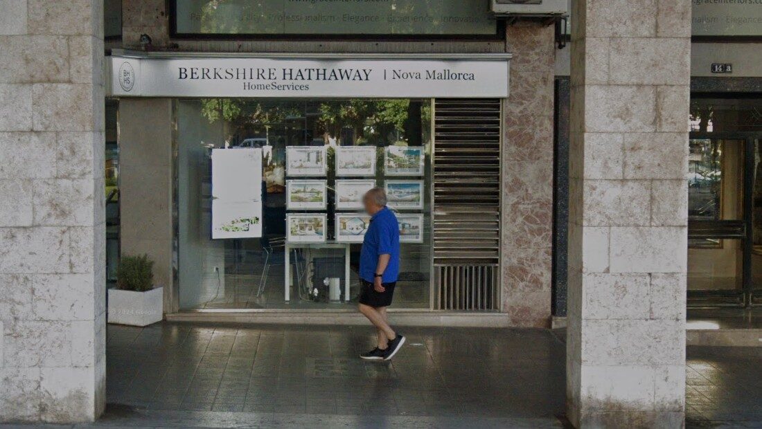 El exitoso inversor Warren Buffett comercializa 10 villas de lujo en Palma