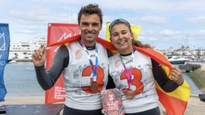 Marta Cardona y Jordi Xammar con medalla de bronce en Europeo de 470