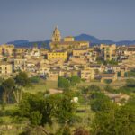 Vista general del pueblo de Montu&iuml;ri en Mallorca