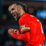 Jugador del RCD Mallorca celebrando un gol con emoci&oacute;n