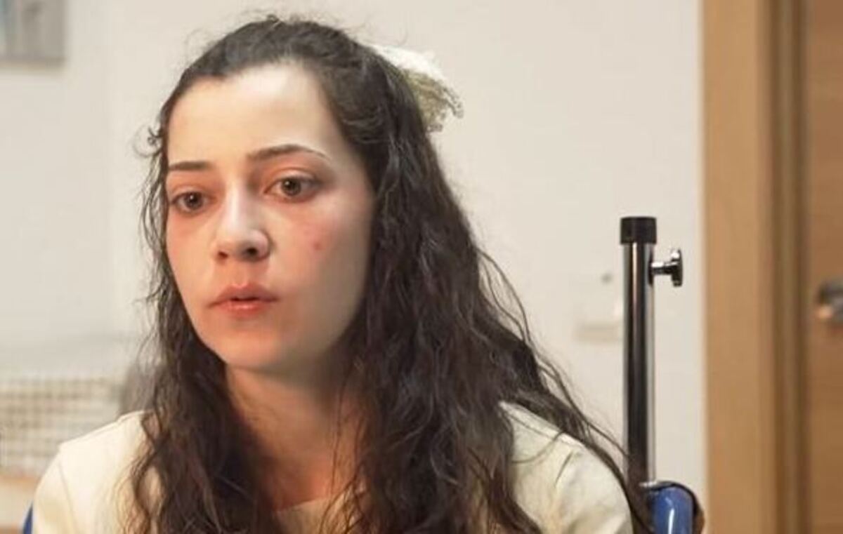 Noelia Castillo, joven con paraplejia, durante una entrevista en el hospital.