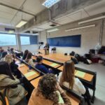 Aspirantes en un aula durante un examen de oposiciones en Mallorca