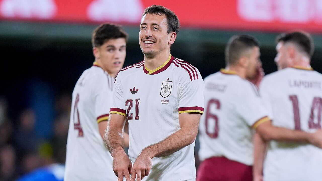 Oyarzabal celebra un gol durante el amistoso Espa&ntilde;a vs Serbia