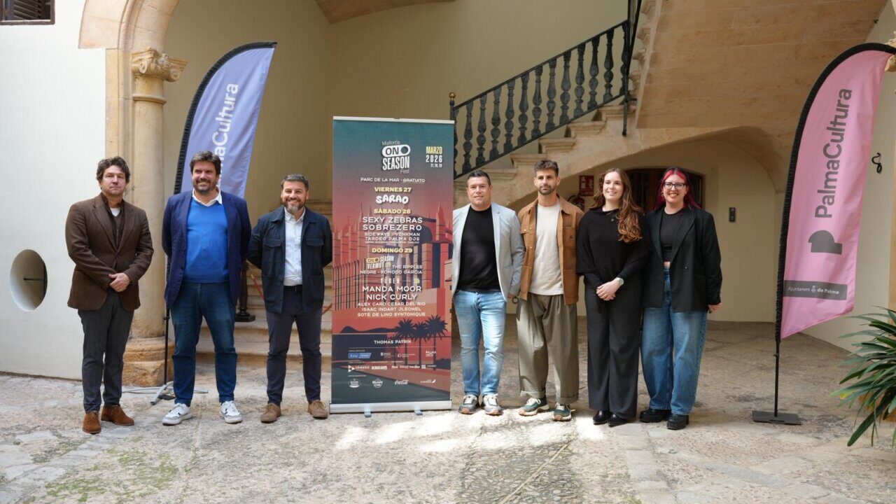 Presentaci&oacute;n del festival Mallorca On Season en Can Oms con varios asistentes.