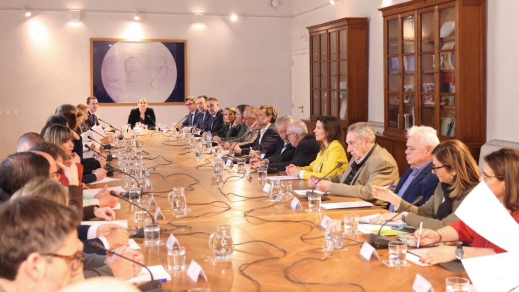 Reuni&oacute;n de agentes sociales sobre medidas anticrisis en Baleares
