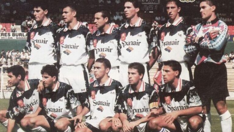 Equipo del RCD Mallorca en su debut con Bartolom&eacute; Beltr&aacute;n en 1995