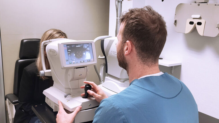 Oftalmedic Salv&agrave; realiza revisiones gratuitas en el D&iacute;a Mundial contra el Glaucoma