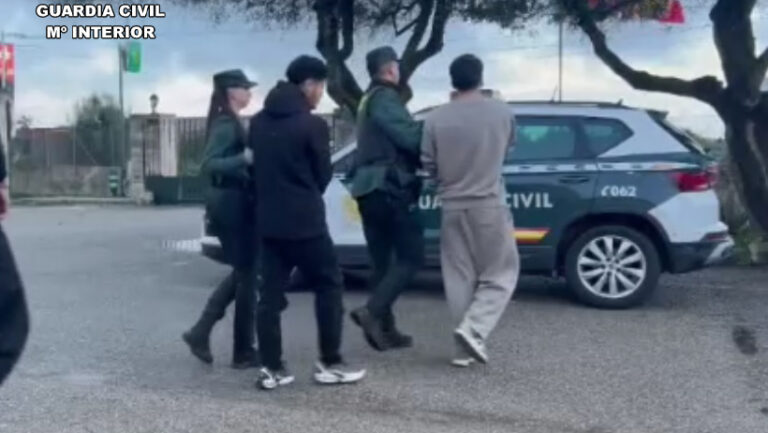 Roban una furgoneta en Campos, provocan un accidente en Llucmajor y huyen