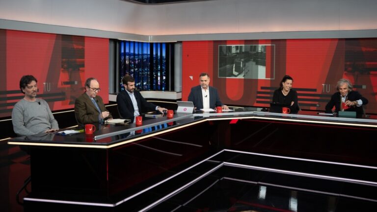 Panel de debate en el programa Torn de Paraula de IB3