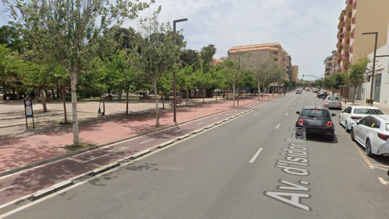 Herido grave un peat&oacute;n tras ser atropellado por una moto en Ibiza