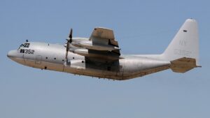 Un avi&oacute;n de los Marines de Estados Unidos sobrevuela Mallorca
