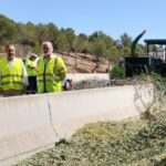 Campaña de limpieza en carreteras de Mallorca para prevenir incendios.