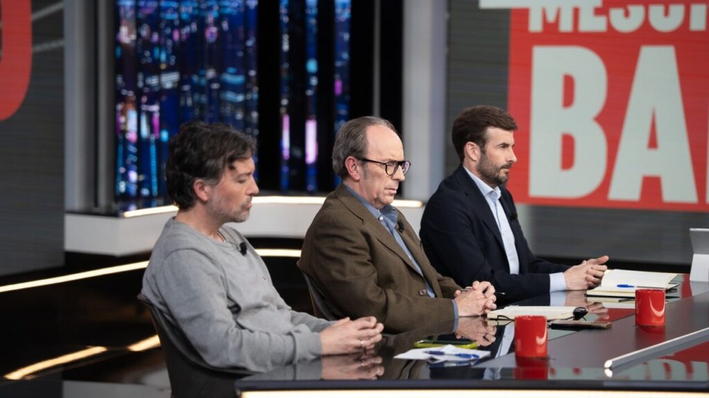 Panel de expertos discutiendo en el programa Torn de Paraula de IB3