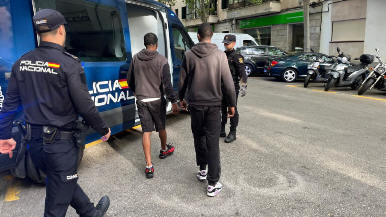 Dos j&oacute;venes siembran el p&aacute;nico en Palma: dos asaltos violentos en pocos minutos