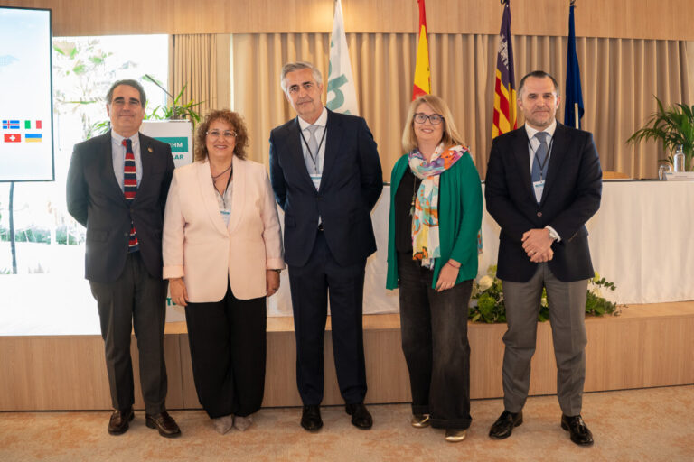 Grupo de personas en el I Encuentro FEHM en las Islas Baleares