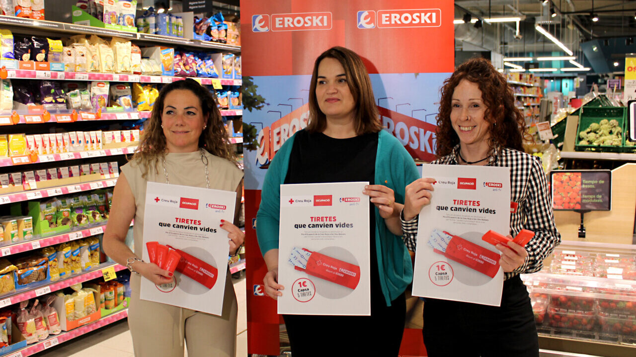 Eroski presenta la campa&ntilde;a solidaria 'Tiritas que cambian vidas' a beneficio de Cruz Roja