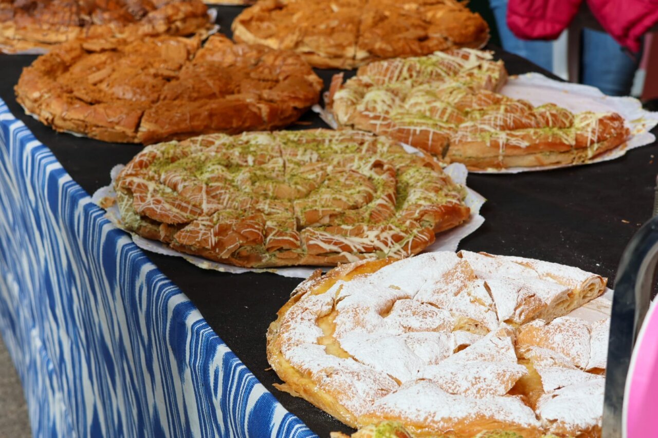 Variedad de ensaimadas en la Fira de l'Ensa&iuml;mada en Santany&iacute;
