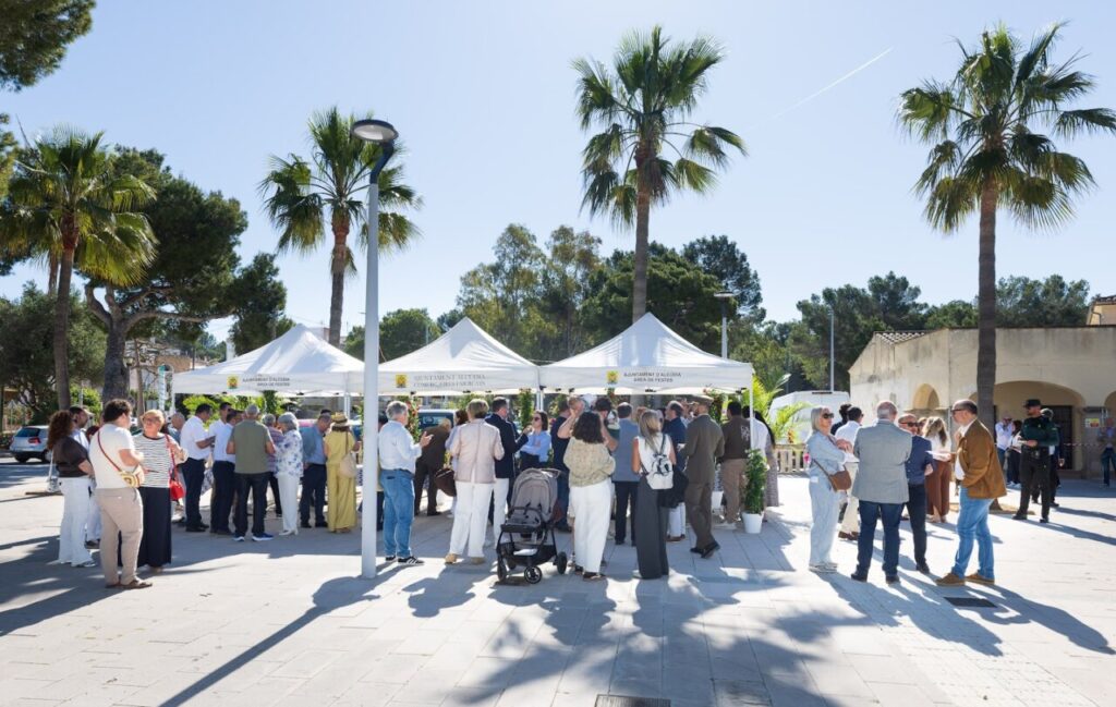Gran afluencia de p&uacute;blico en la Feria N&aacute;utica y Gastron&oacute;mica de la Sepia en Alc&uacute;dia