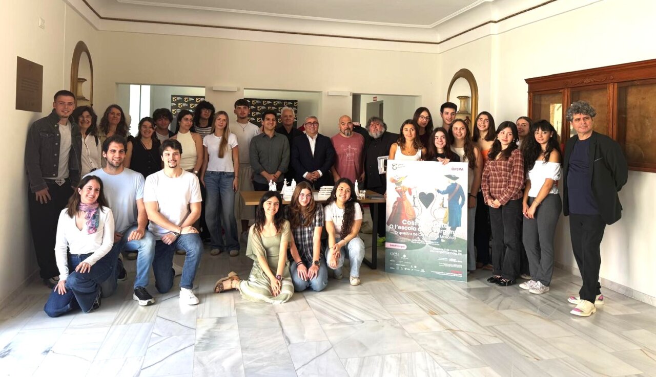 Estudiantes de dise&ntilde;o y moda de ADEMA visten la primera &oacute;pera escenificada de Inca