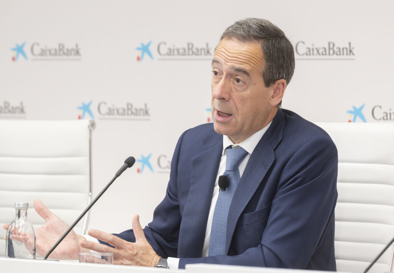 Gonzalo Gort&aacute;zar durante la presentaci&oacute;n de resultados de CaixaBank