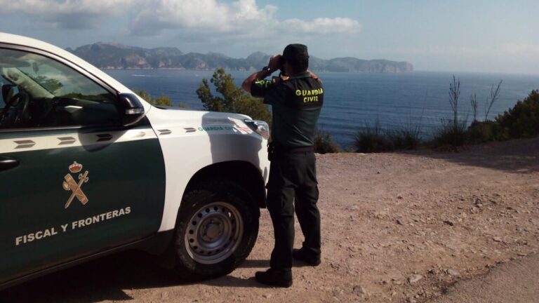 Investigan el hallazgo de un cad&aacute;ver en aguas de Cabrera