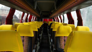 Los transportistas responden y se&ntilde;alan el modelo de excursiones como origen del encarecimiento